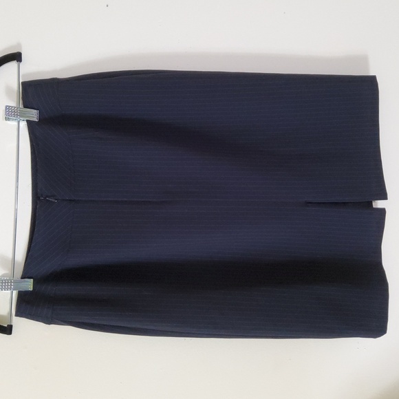 Tahari Arthur S. Levine Black Pin Stripe Skirt Size 4 - Picture 3 of 5